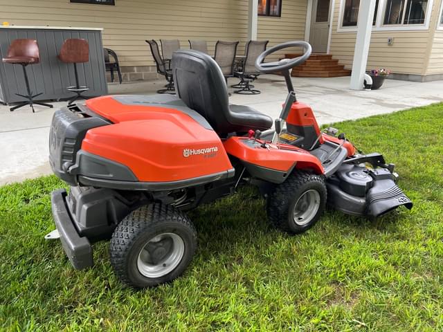 Image of Husqvarna R220T equipment image 4