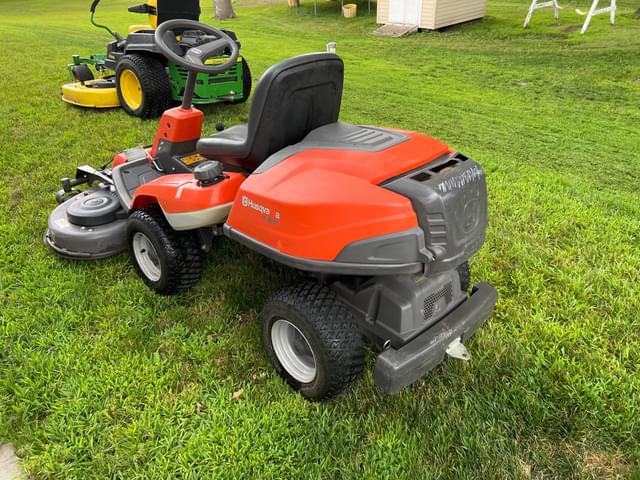 Image of Husqvarna R220T equipment image 3