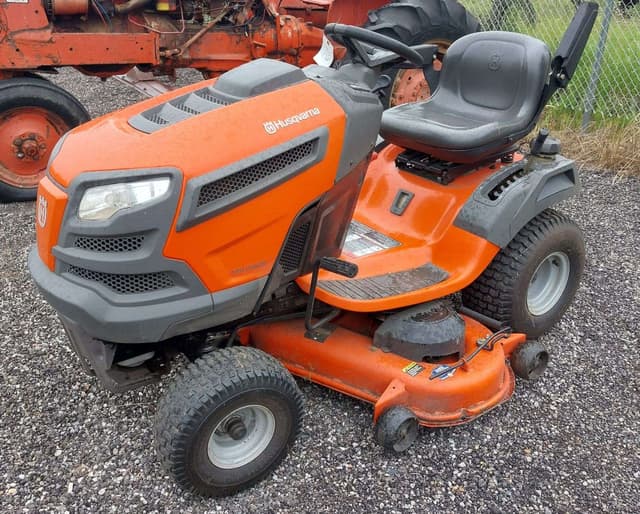 Image of Husqvarna YTH24K48 equipment image 2