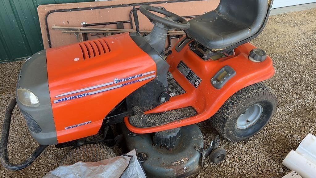 Image of Husqvarna YTH1542XP Image 0