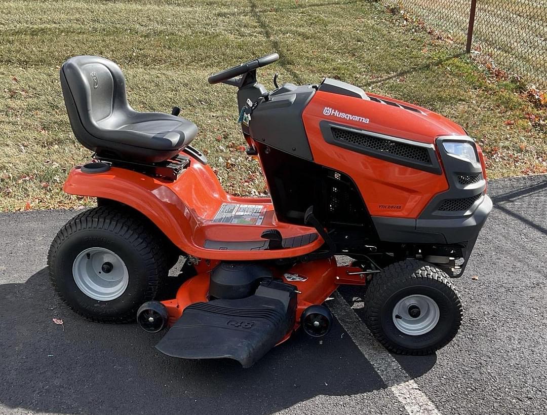 Image of Husqvarna YTH24V48 Primary image