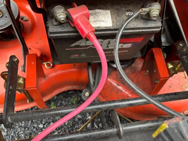 Image of Husqvarna RZ4619 equipment image 3