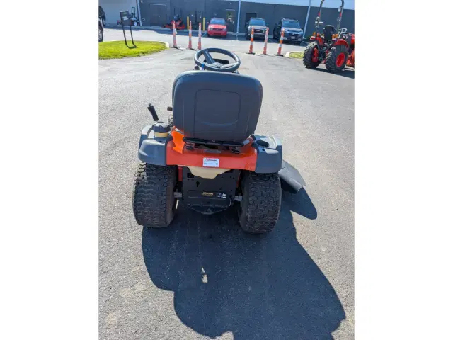 Image of Husqvarna YT46LS equipment image 3