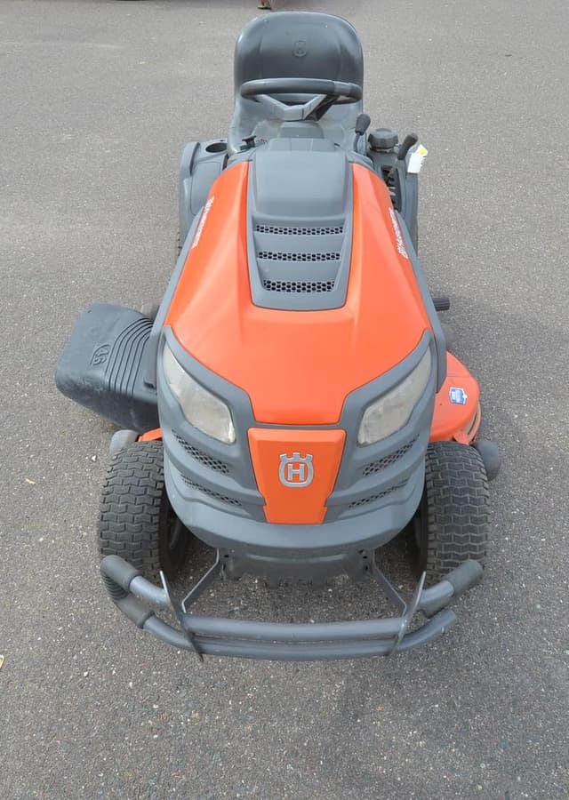 Image of Husqvarna YT46LS equipment image 1