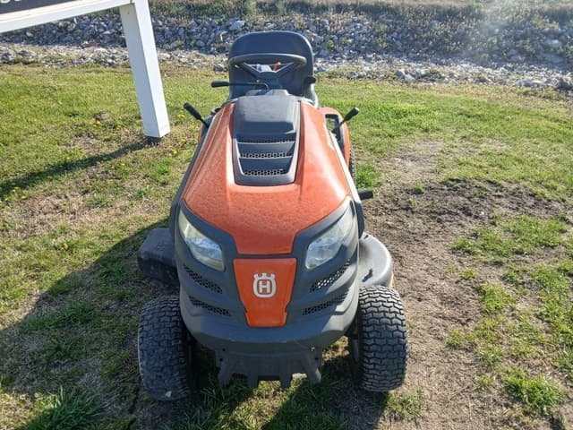 Image of Husqvarna YTH1842 equipment image 1