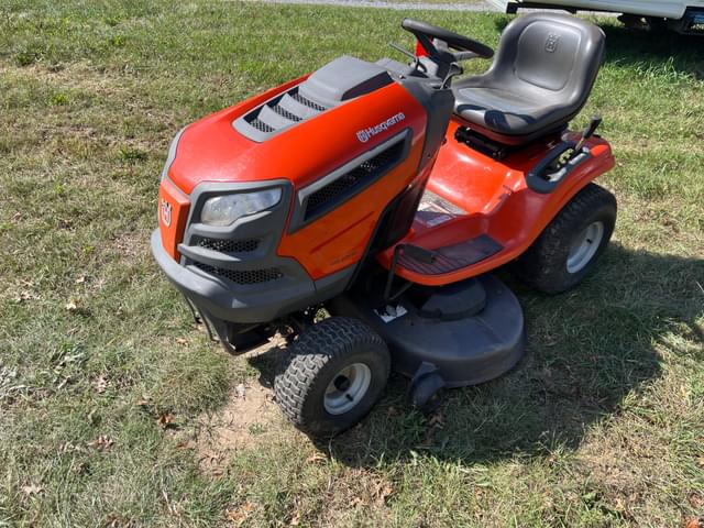 Image of Husqvarna YTH22V46 equipment image 1