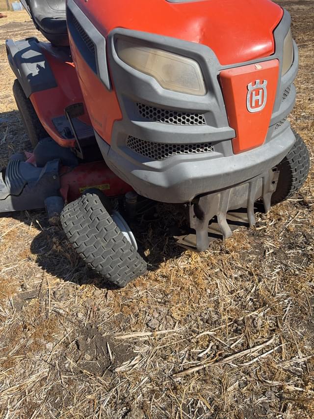 Image of Husqvarna YTH24K48 equipment image 3