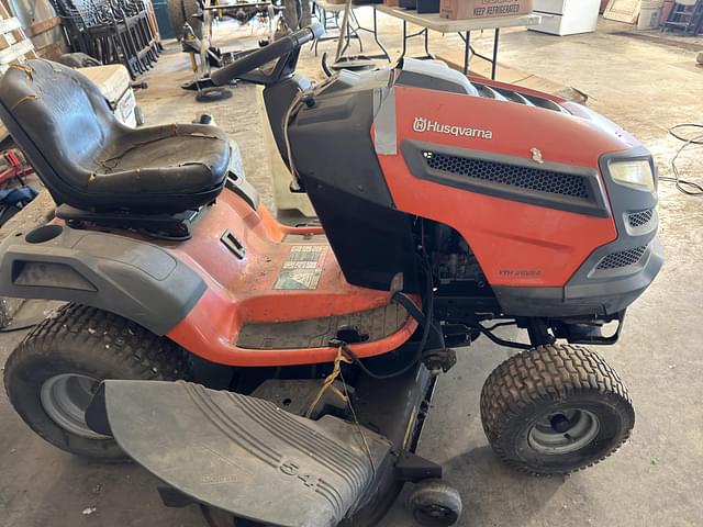 Image of Husqvarna YTH26V54 equipment image 2