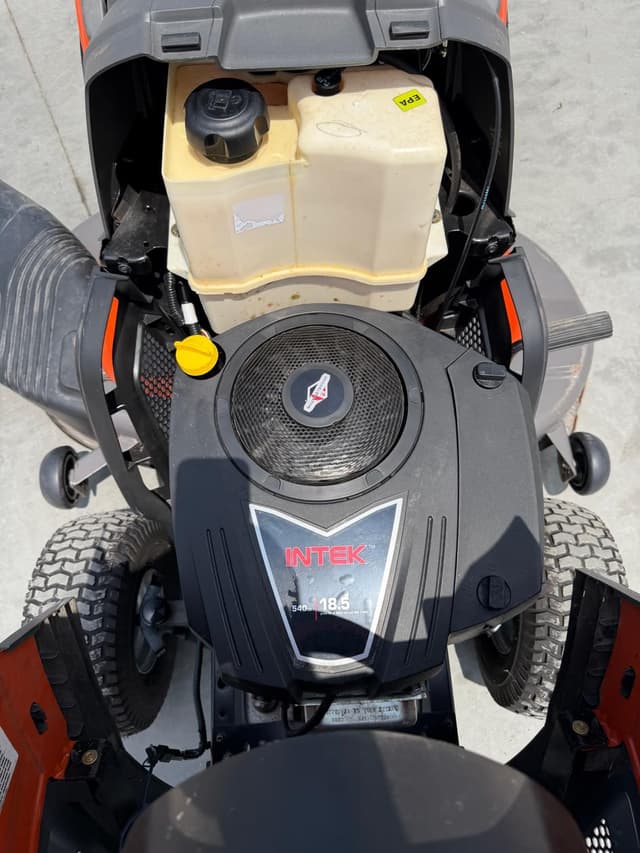 Image of Husqvarna YTH1846 equipment image 4