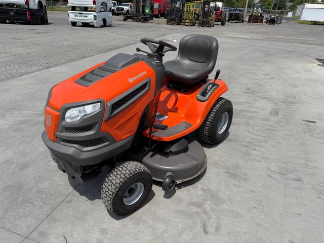 Image of Husqvarna YTH1846 equipment image 1