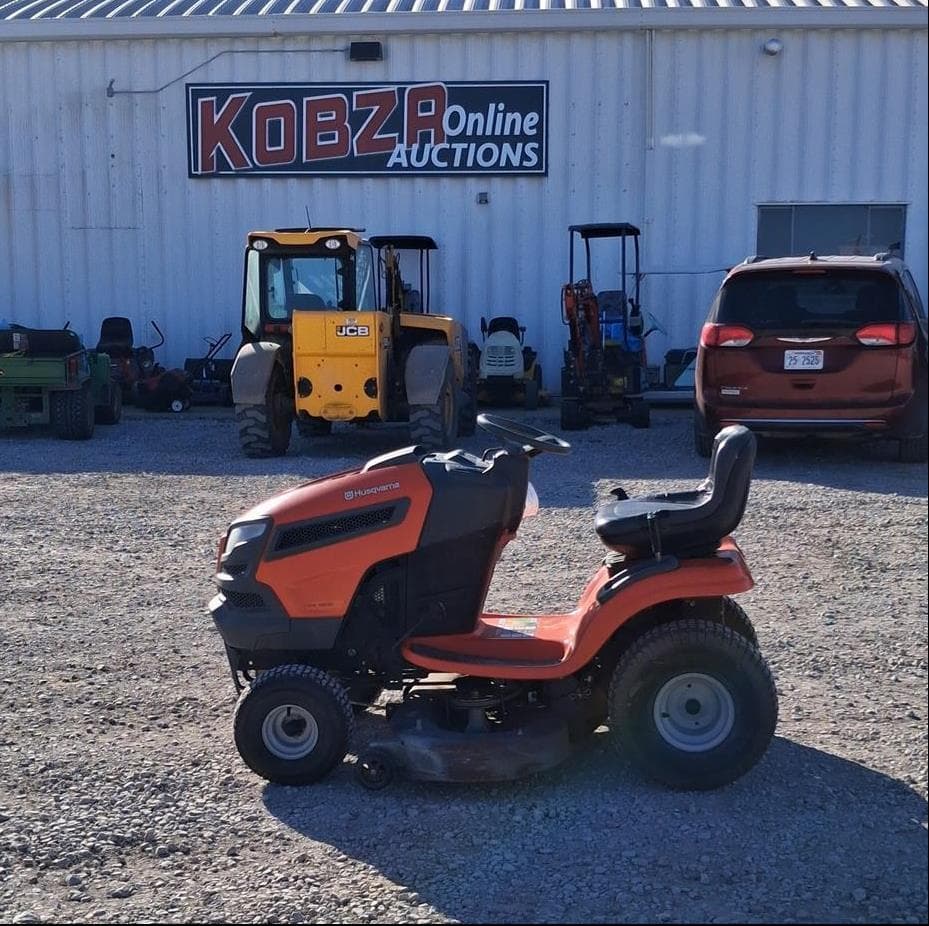 Image of Husqvarna YTH18542 Primary image