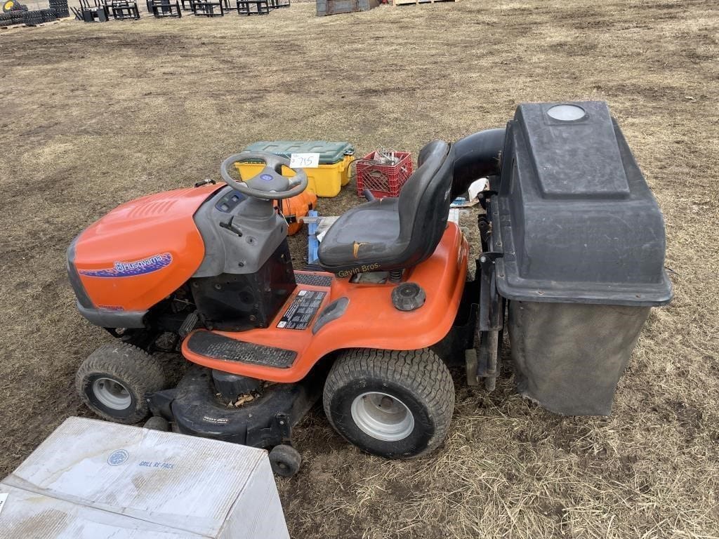 Husqvarna YTH2042 Equipment Image0