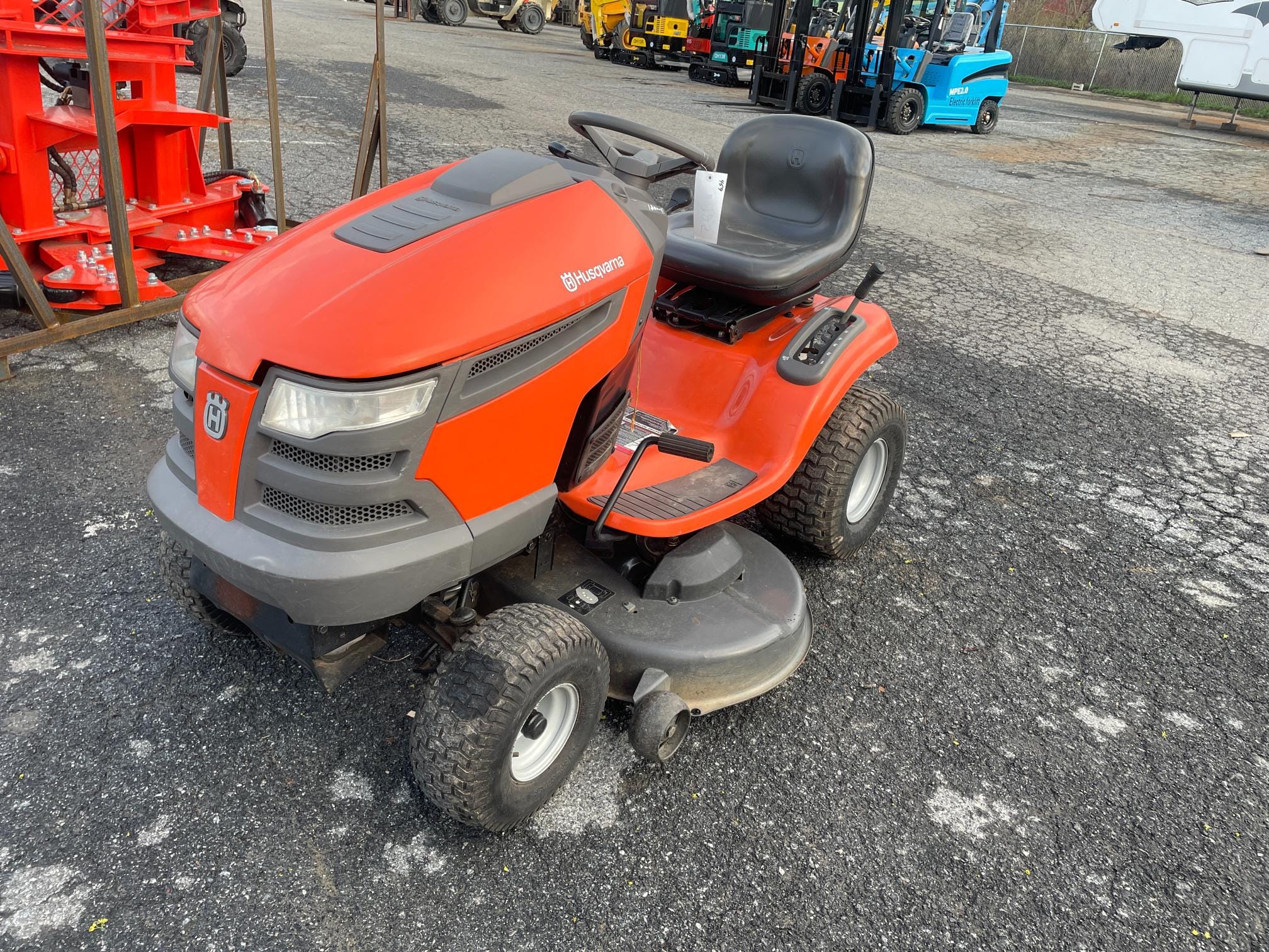 Main image Husqvarna YTH20K46