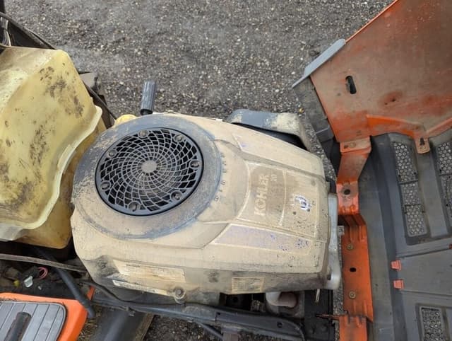 Image of Husqvarna YTH20K46 equipment image 2