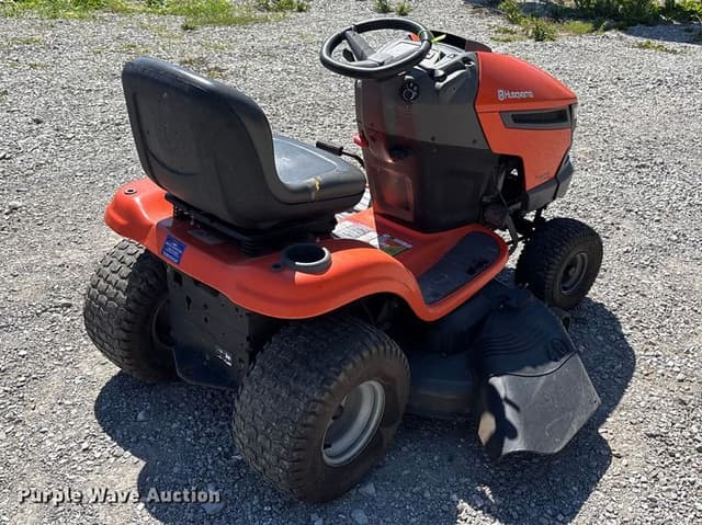 Image of Husqvarna YTH21K46 equipment image 4