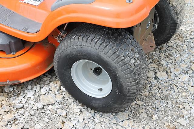 Image of Husqvarna YTH22V46 equipment image 4