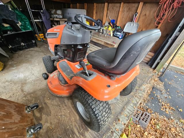 Image of Husqvarna YTH22V46 equipment image 2