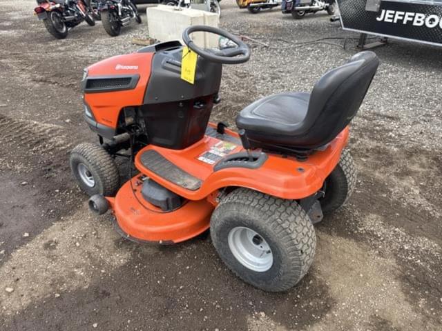 Image of Husqvarna YTH22V46 equipment image 2