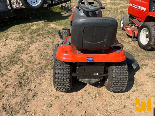 Image of Husqvarna YTH22V46 equipment image 4