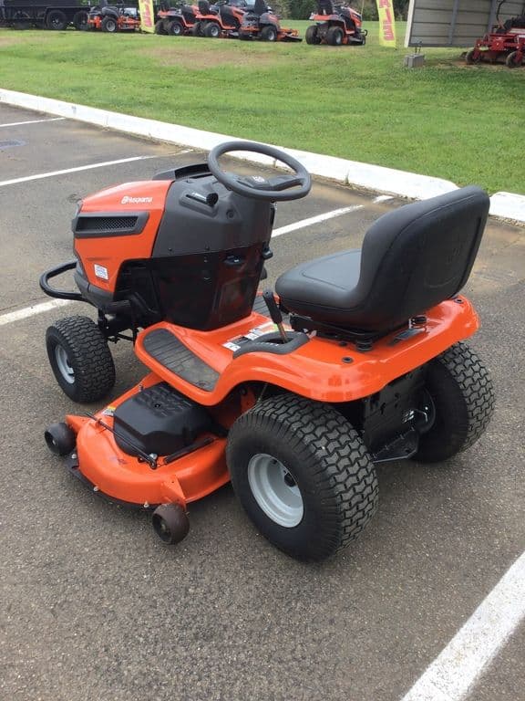 Image of Husqvarna YTH24K54 equipment image 1