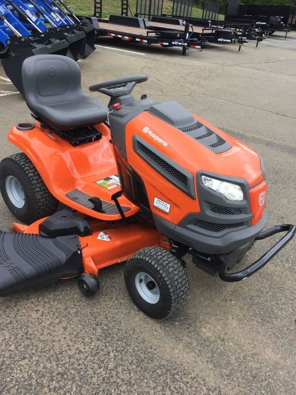 Image of Husqvarna YTH24K54 equipment image 3