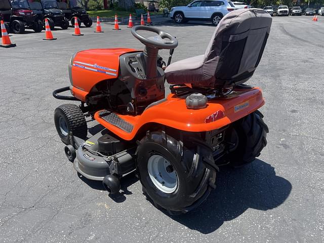 Image of Husqvarna YTHI848XP equipment image 3