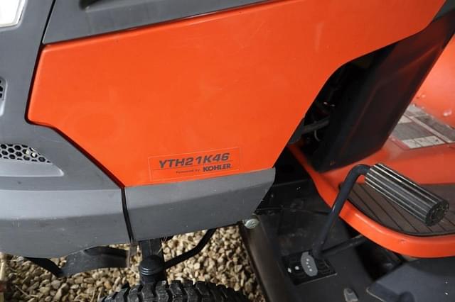 Image of Husqvarna YTH21K46 equipment image 2