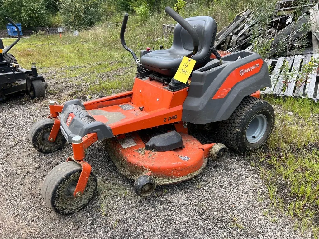 Image of Husqvarna Z246 Primary image