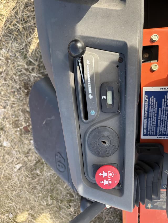 Image of Husqvarna Z246 equipment image 4