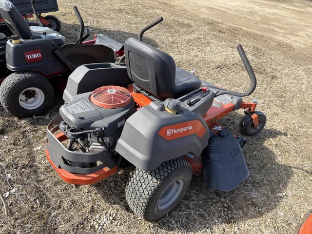 Image of Husqvarna Z246 equipment image 2