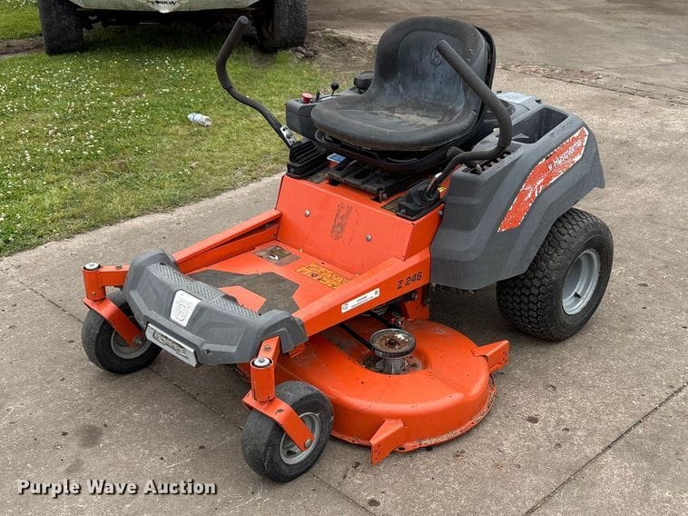 Husqvarna Z246 Equipment Image0
