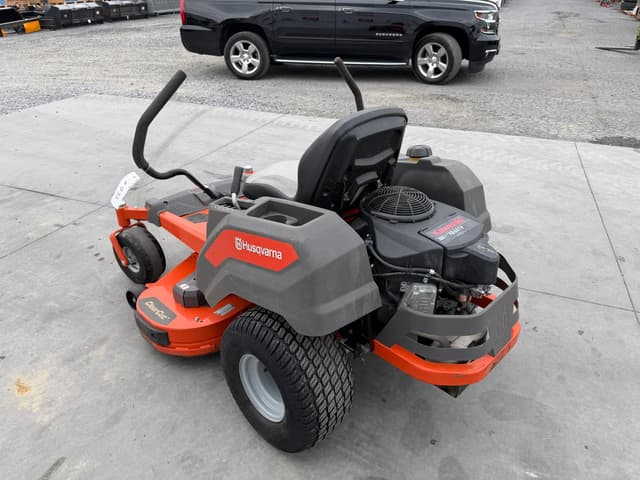 Image of Husqvarna Z248F equipment image 2