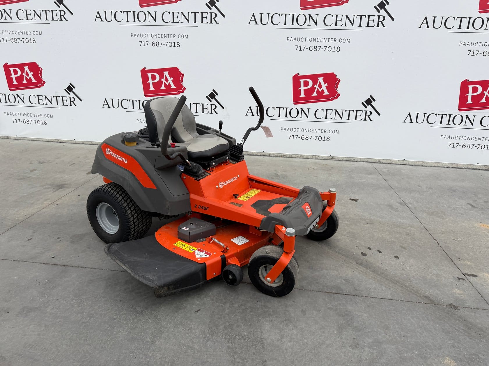 Husqvarna Z248F Equipment Image0