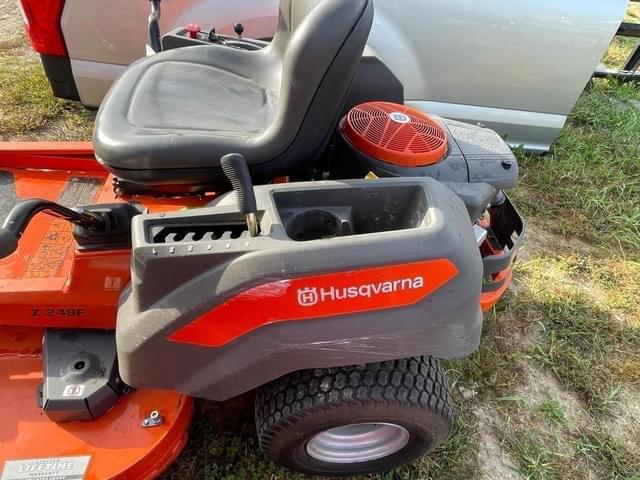 Image of Husqvarna Z248F equipment image 3