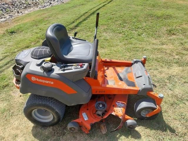 Image of Husqvarna Z254 equipment image 2