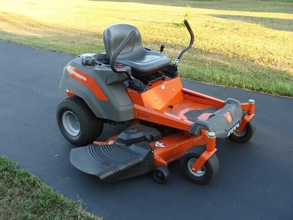 Z254 husqvarna best sale zero turn mower