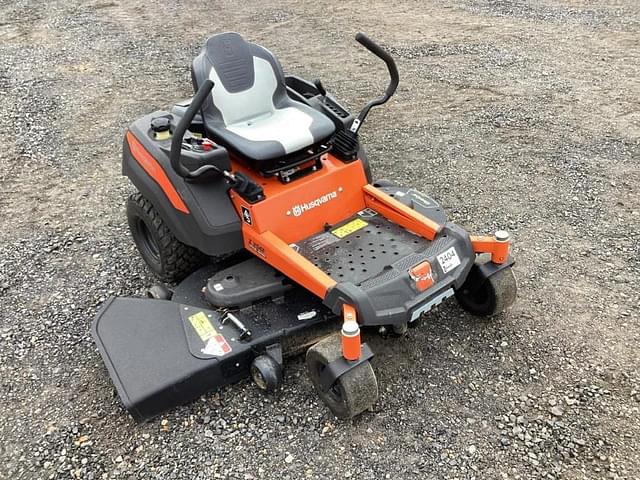 Image of Husqvarna Z254F equipment image 4