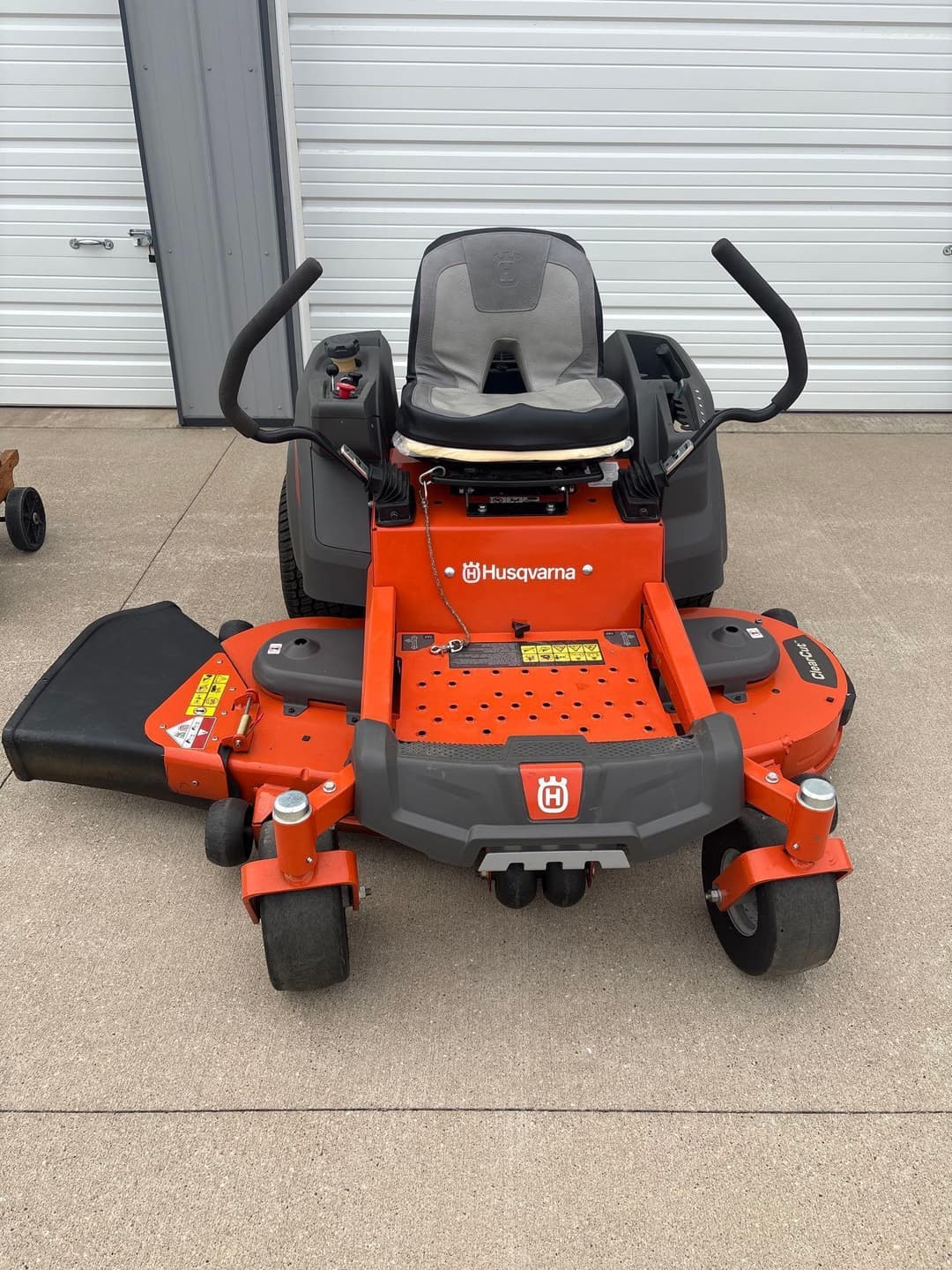 Image of Husqvarna Z254F Primary image