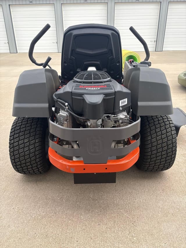 Image of Husqvarna Z254F equipment image 2