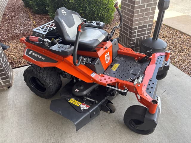 Image of Husqvarna XCITE Z350 equipment image 1