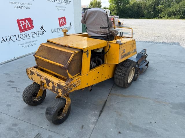 Image of Hustler 923284 equipment image 3