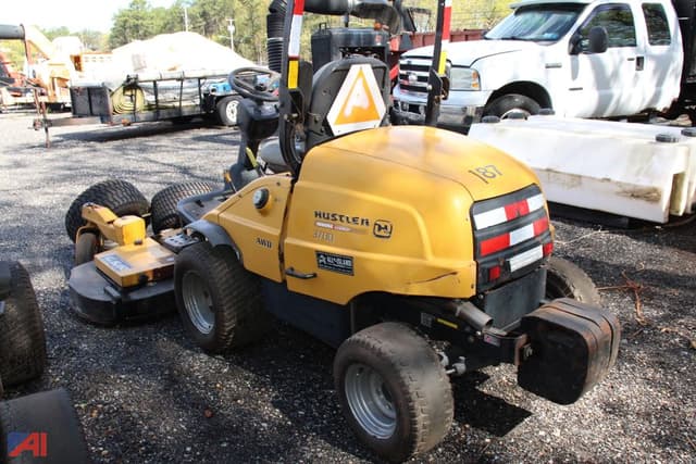 Image of Hustler 3700 equipment image 2