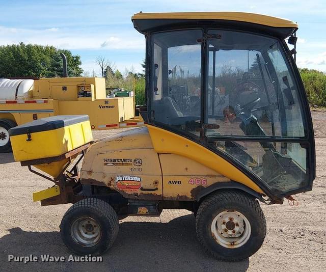 Image of Hustler 3700 equipment image 3