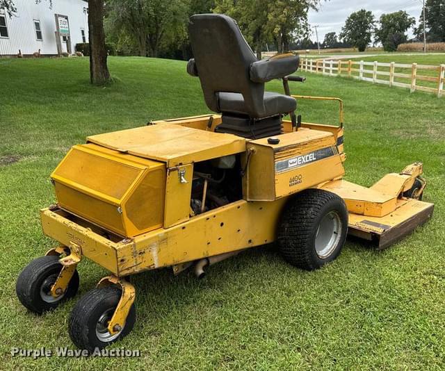 Image of Hustler 4400 equipment image 4