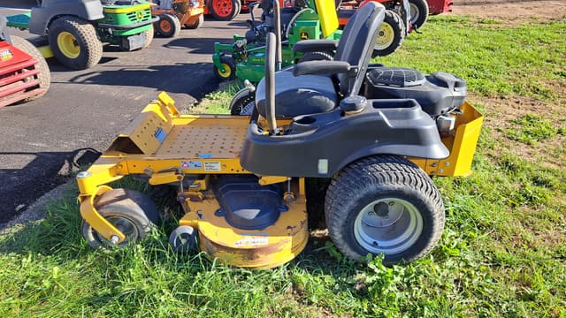 Image of Hustler Raptor SD equipment image 1