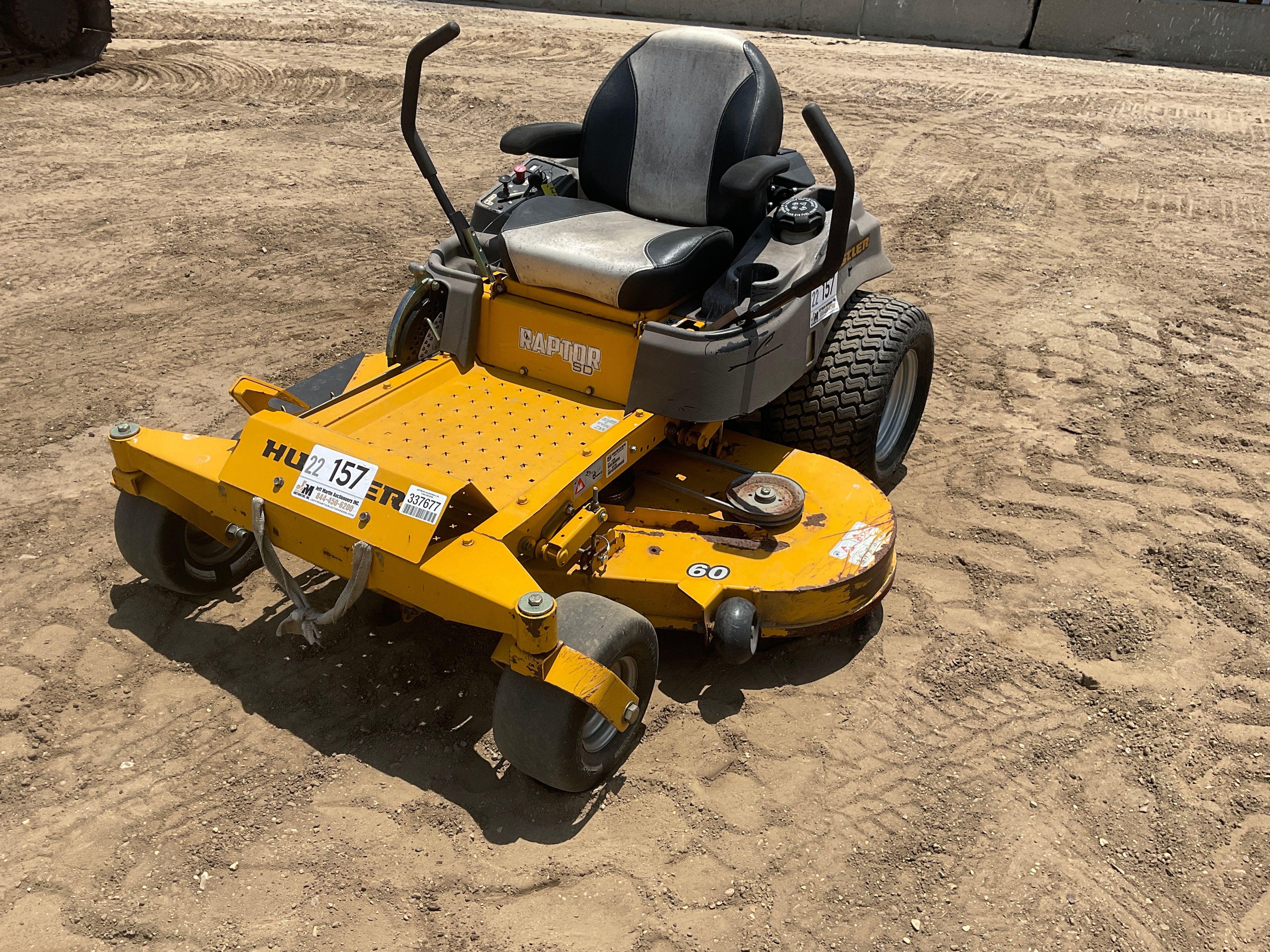 SOLD - HUSTLER 937888 ZERO TURN SN: 18051696 Other Equipment