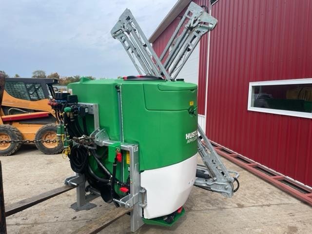 Hustler Applic8r LX1150 Equipment Image0