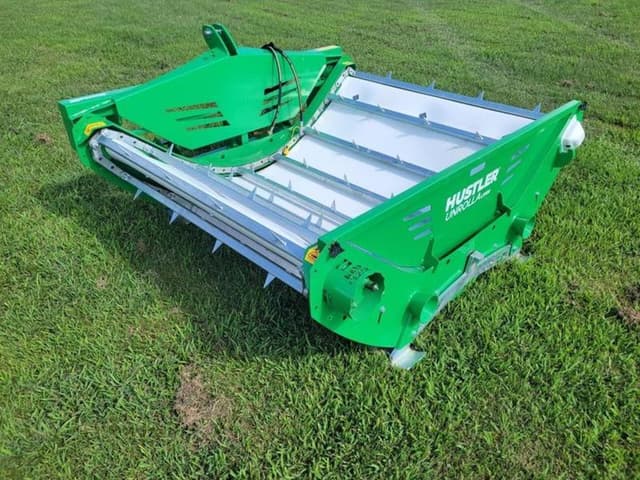 Image of Hustler Unrolla LX105 equipment image 4