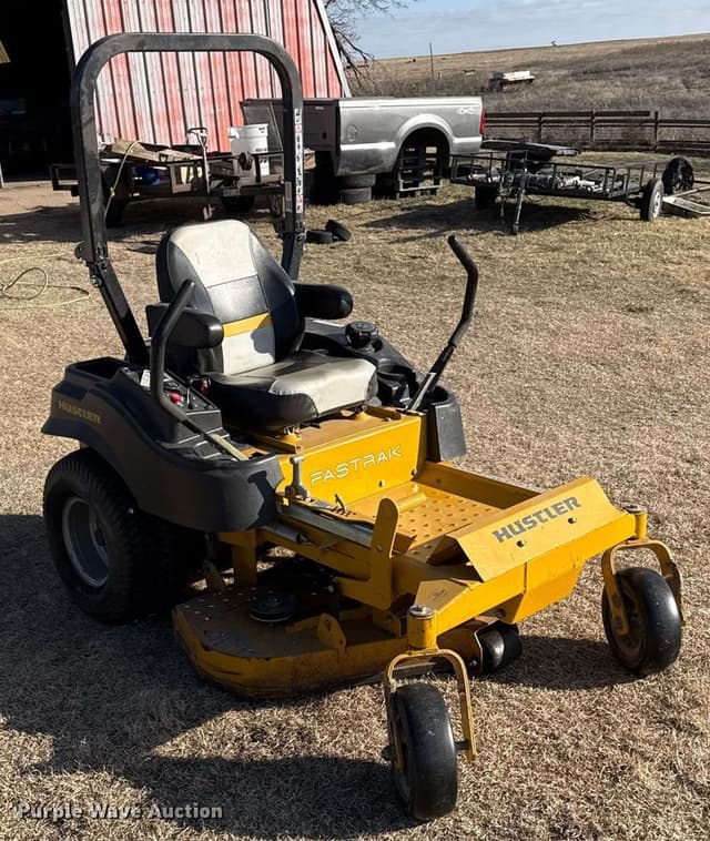 Image of Hustler ZTR equipment image 2