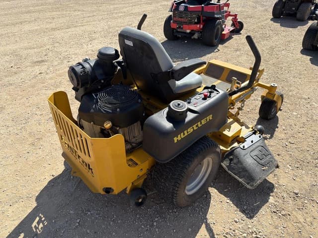 Image of Hustler FasTrak Super Duty equipment image 2